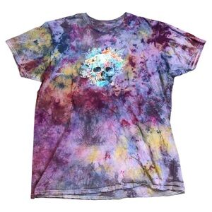 Gildan Ice Dyed Floral Skull Tshirt XLarge